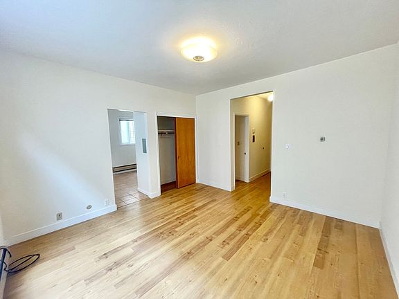 5th image of 1324 Jackson St #24