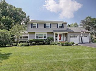 5 Oakwood Ln, Little Silver, NJ