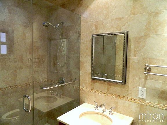 3rd image of 849 39th St #1