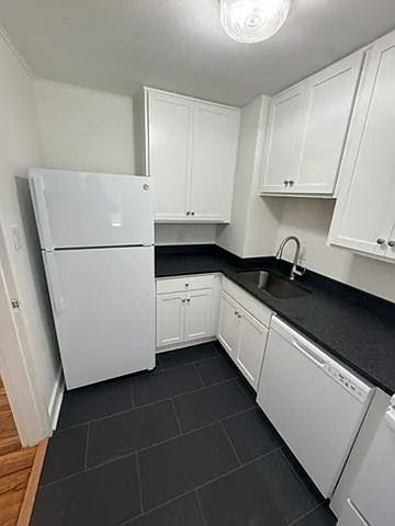 2905-2911 Wade Avenue - 1 — Photo 5