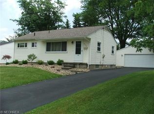 665 Jerry Dr, Hubbard, OH