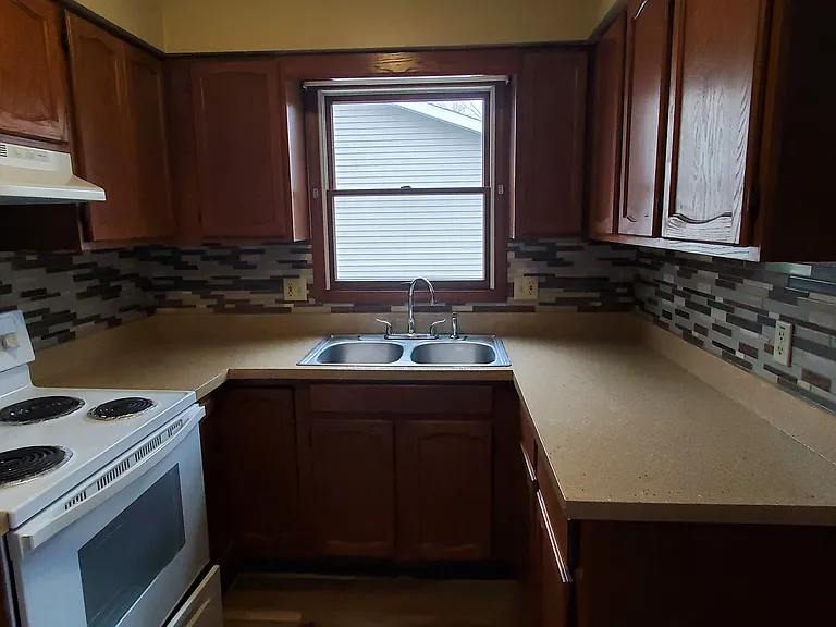 1830 Manor Haus Ct — Photo 1