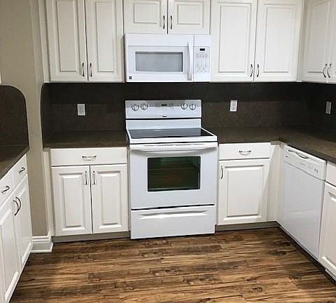 4th image of 516 Lilleon Ln APT 1