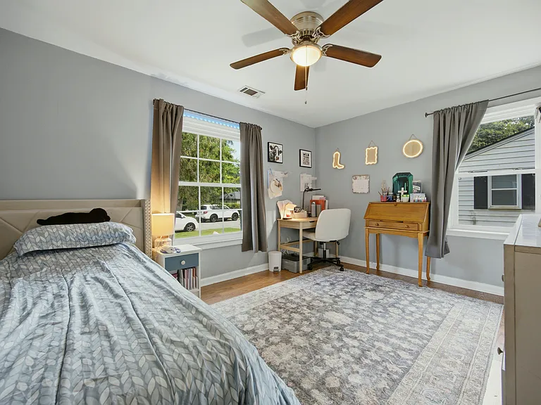 2596 Gordon Cir SE — Photo 12