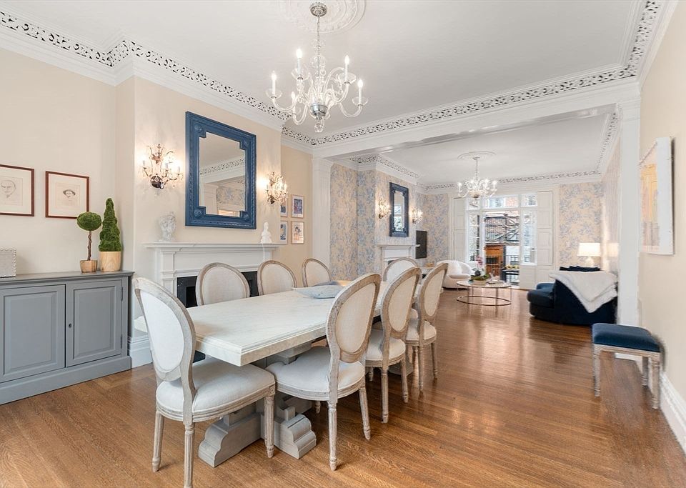 1st image of 41 Chestnut St