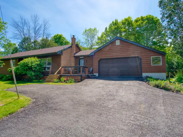 5895 Davey Dr, South Frontenac, ON K0H 2W0