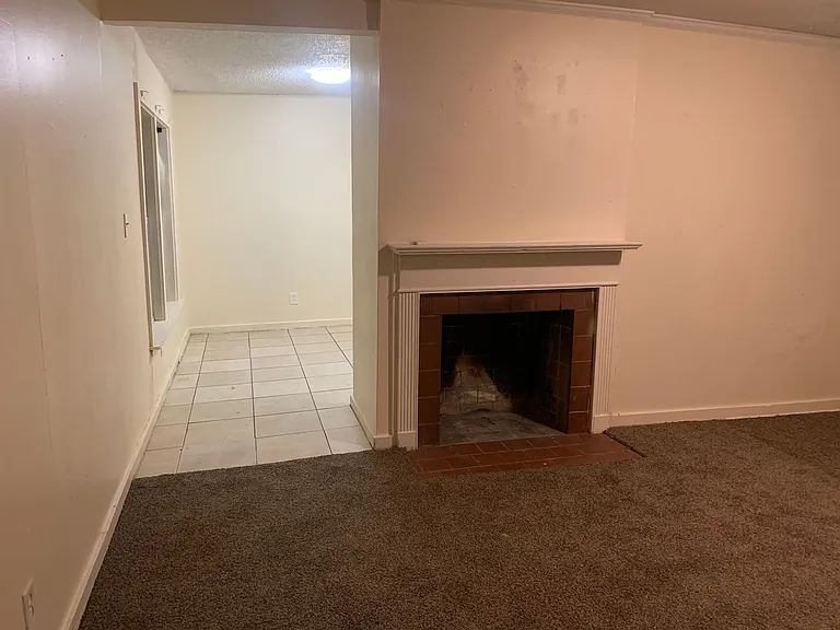 2855 Potter Dr — Photo 9