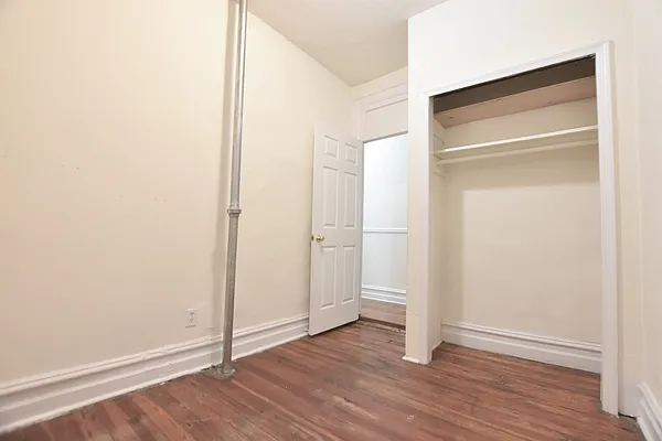 Rented by Compass | media 7