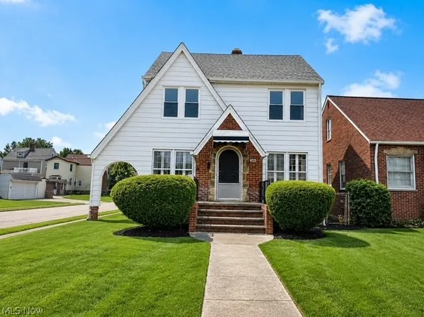 300 E 211th St, Euclid, OH 44123