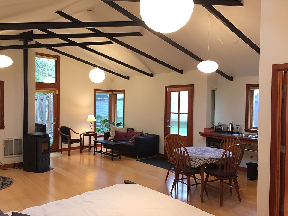 Living & Dining Areas