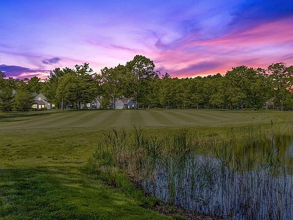 2nd image of 9 Tee Time Ln Unit 9