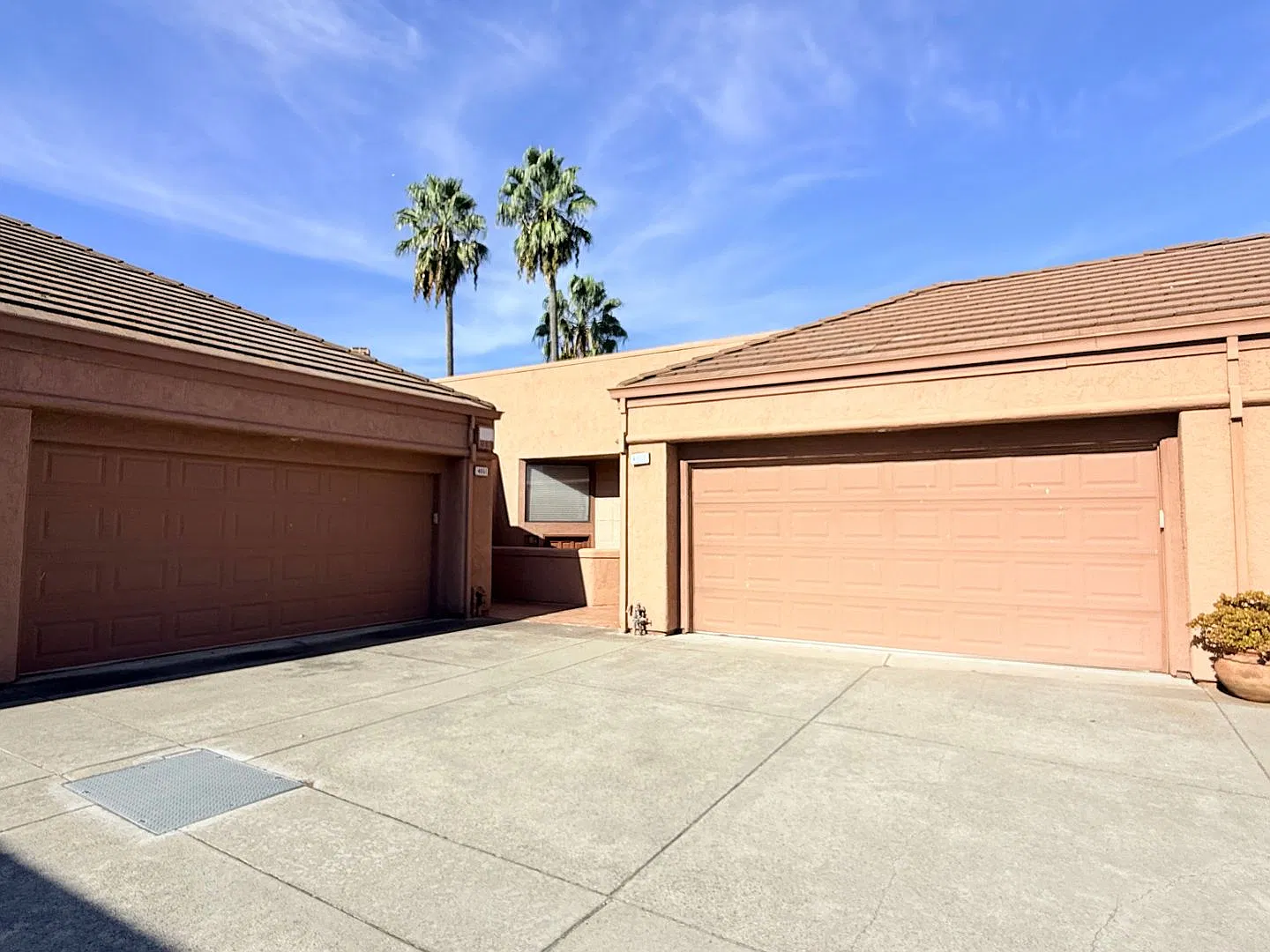Gorgeous and Stunning- 3BD/3BA Townhome with Breathtaking Views in The Lake and Canyon Lakes, SR-... — Photo 4