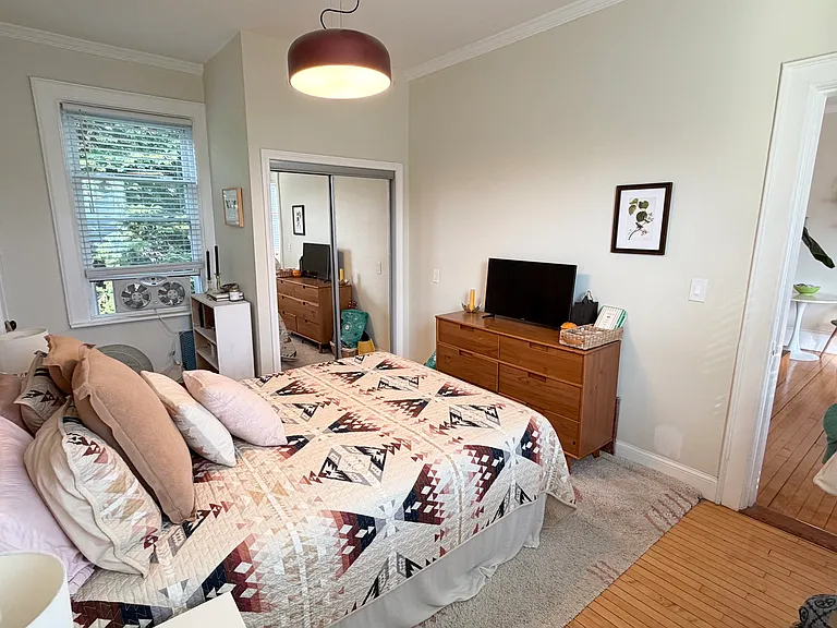 54 Lothrop St #6 — Photo 7