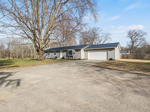 3rd image of 11830 N Acorn Dr