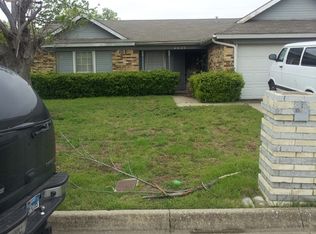 5704 Pinson St, Fort Worth, TX 76119