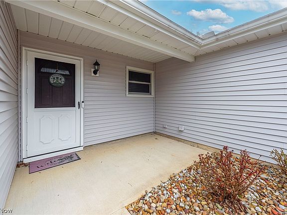 5th image of 233 Forest Park Dr