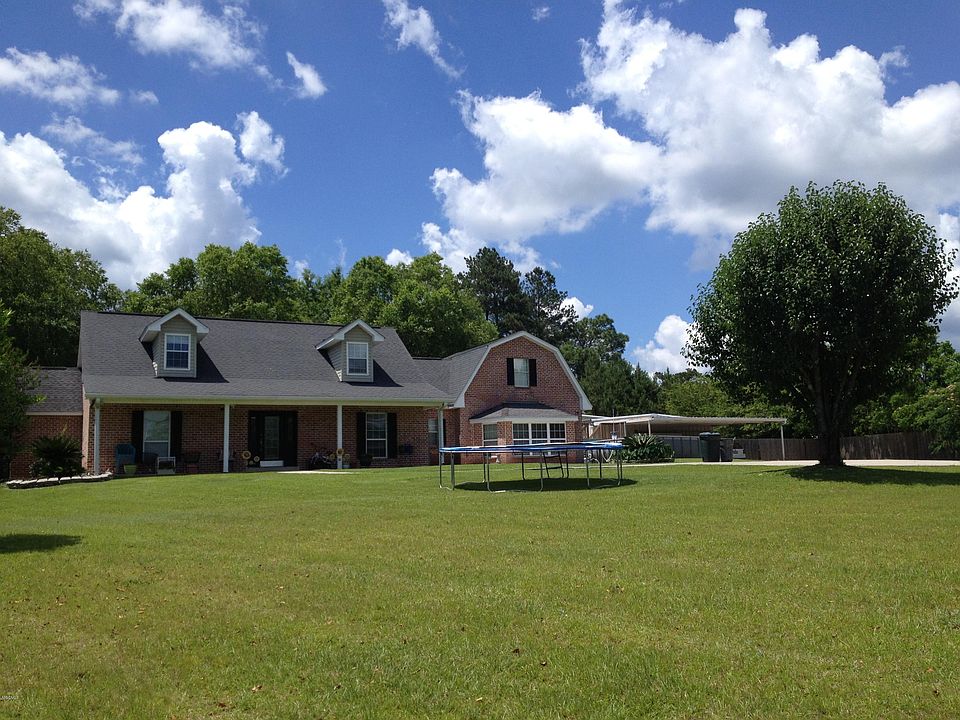 1st image of 221 Lakeside Dr