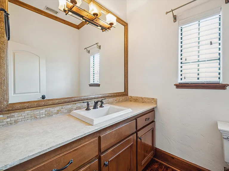 3614 Lancashire Ln — Photo 11