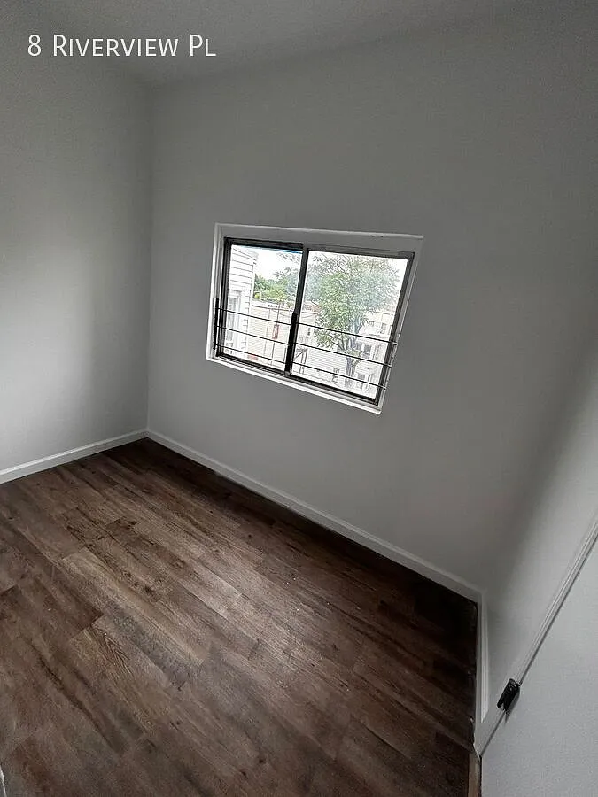 3 bed, $3,000 — Photo 3