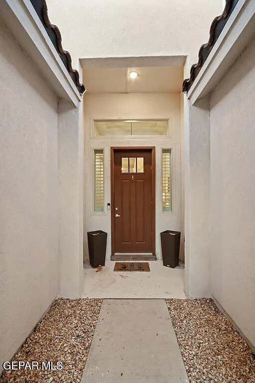 4 bed, 4.0 bath, 1701 sqft, $2,100 — Photo 3