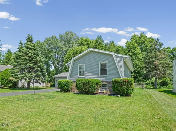 600 Wilkshire Dr, Waterville, OH 43566