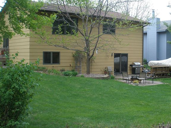 Ground level deck and patio