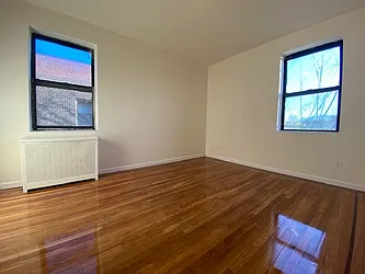 Rented by Silverstein Collection LLC 