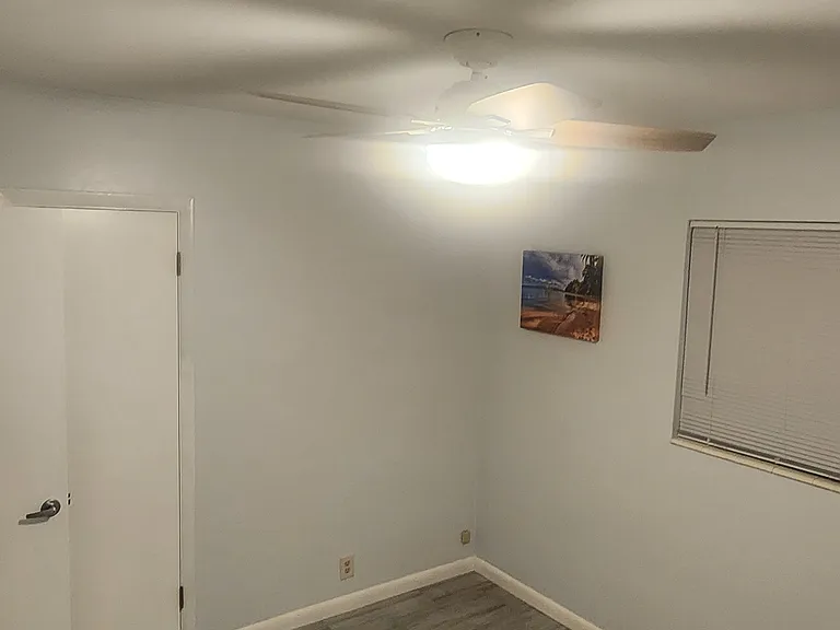 3700 Northside Dr — Photo 2