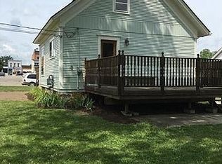 120 N 2nd St, Fowlerville, MI