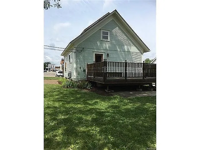 120 N 2nd St photo 1