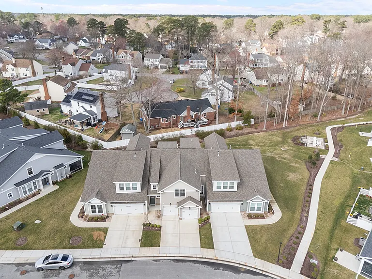 4260 Longleaf Pl — Photo 4