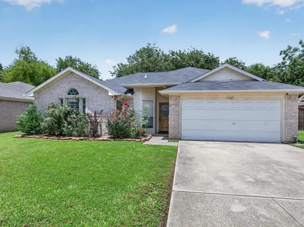 1704 N Bent Tree Trl, Grand Prairie, TX 75052