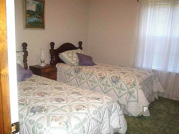 1st bedroom