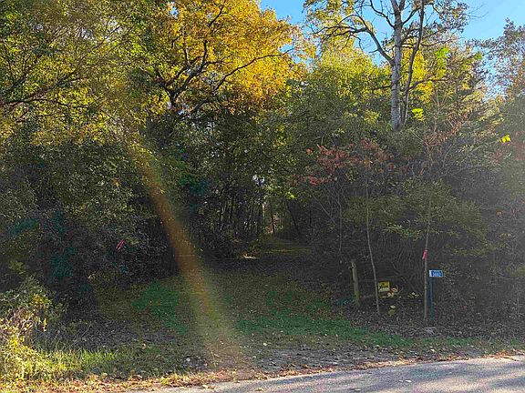 3rd image of S4442 Johnson Rd