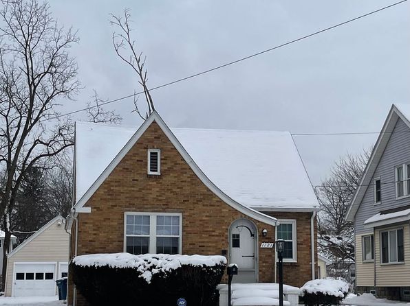 1121 Cobb Ave