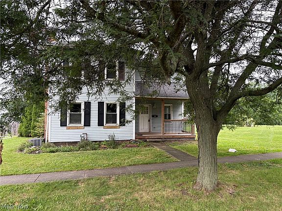 2nd image of 322 W Main St
