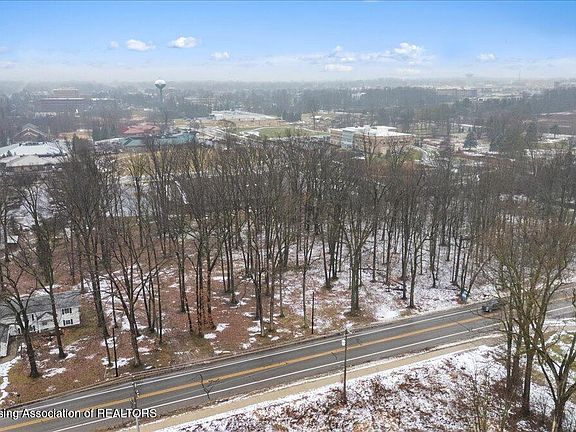 3rd image of 2982 E Coleman Rd