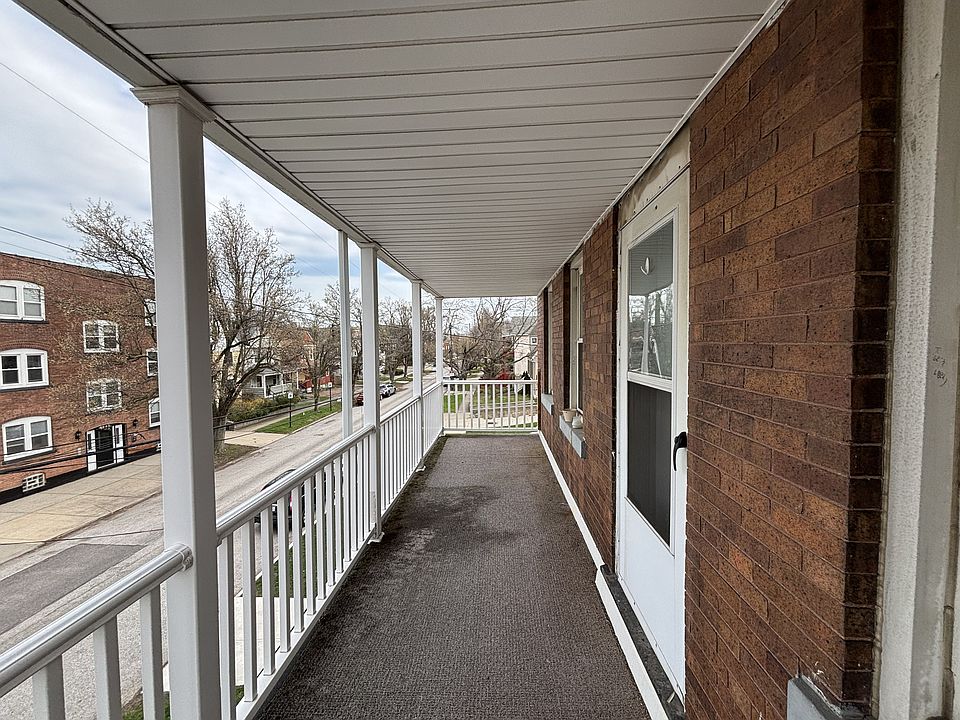 1st image of 2089 Fairview Ave #3