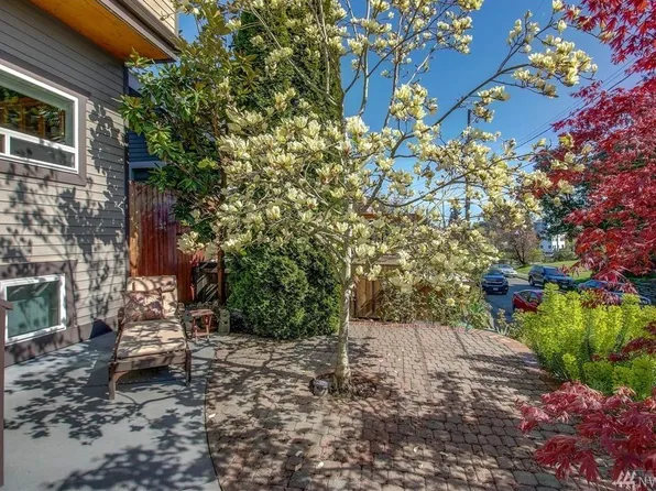 622 NE Banner Pl, Seattle, WA 98115