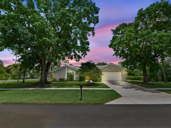 12373 Sawgrass Court, Wellington, FL 33414