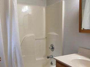 122 Bennett Ave #B, Milford, PA 18337