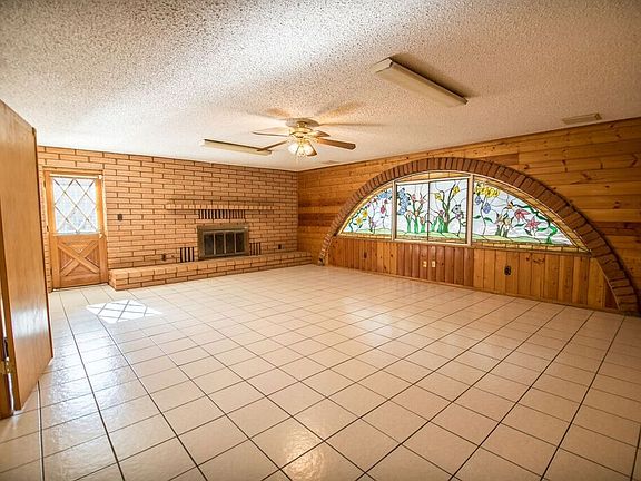 5th image of 431 S Lila Cir