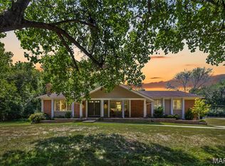 10720 Forest Path Dr, Saint Louis, MO