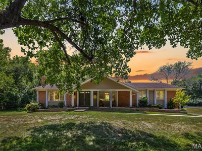 10720 Forest Path Dr, Saint Louis, MO, 63128