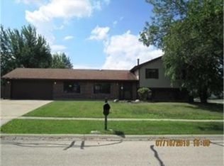 1655 Schooner Ln, Hanover Park, IL 60133