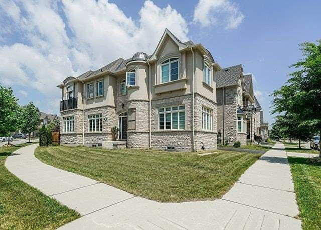1st image of 3227 Kingsholm Dr