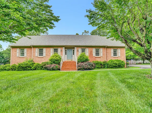 103 Tremont Ct, Forest, VA 24551