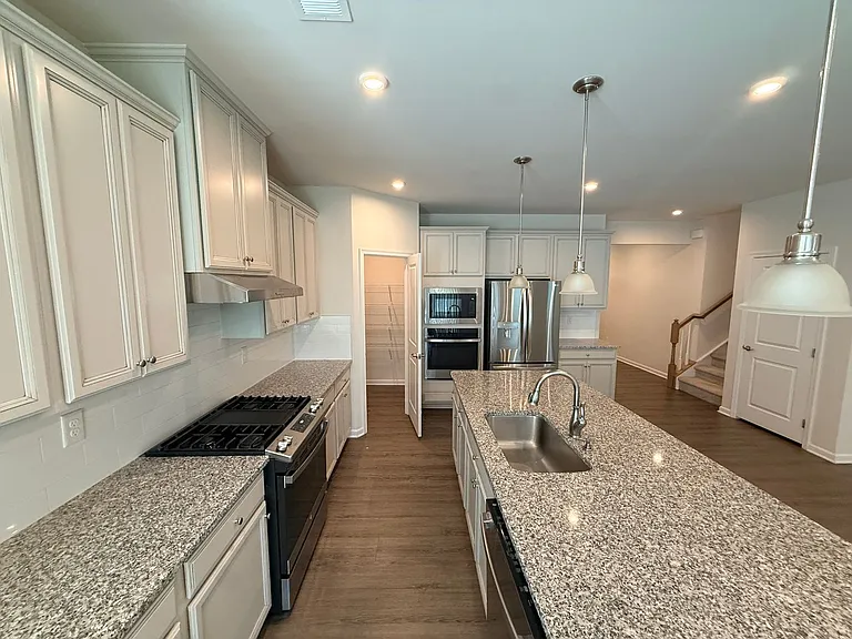 1209 Hinson Forest Rd — Photo 14