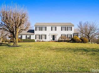 44 Washington Dr, Cranbury, NJ 08512