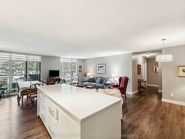 2951 Riverside Dr #306 — Photo 8